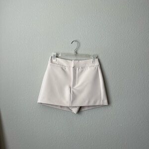 Zara beige skort